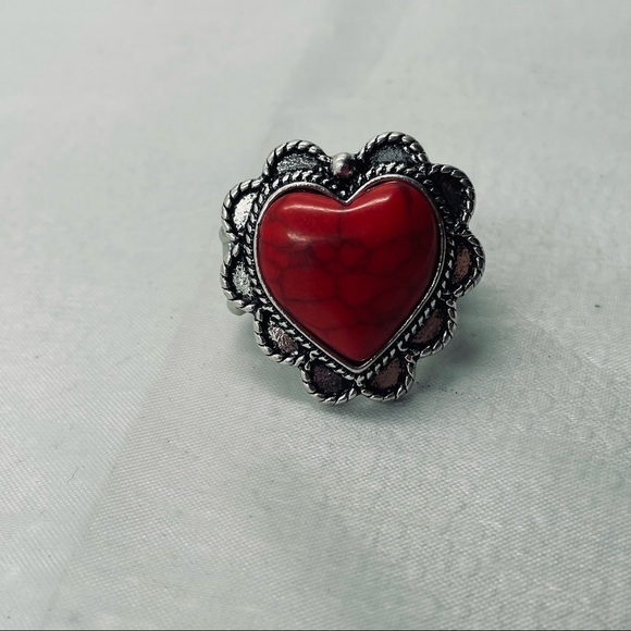 Paparazzi Heart Ring - Picture 4 of 8